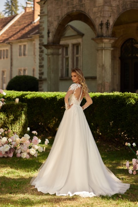 https://www.sposa-lia.com/images/stories/virtuemart/product/4) Nancy.jpg
